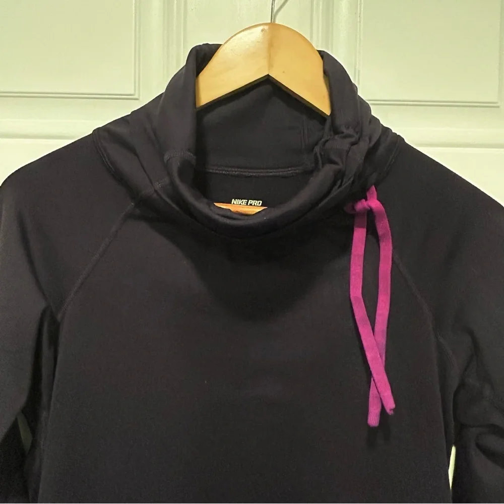 Nike Pro Drifit Athletic Run Base Layer Purple Mock Turtleneck Top Size medium
